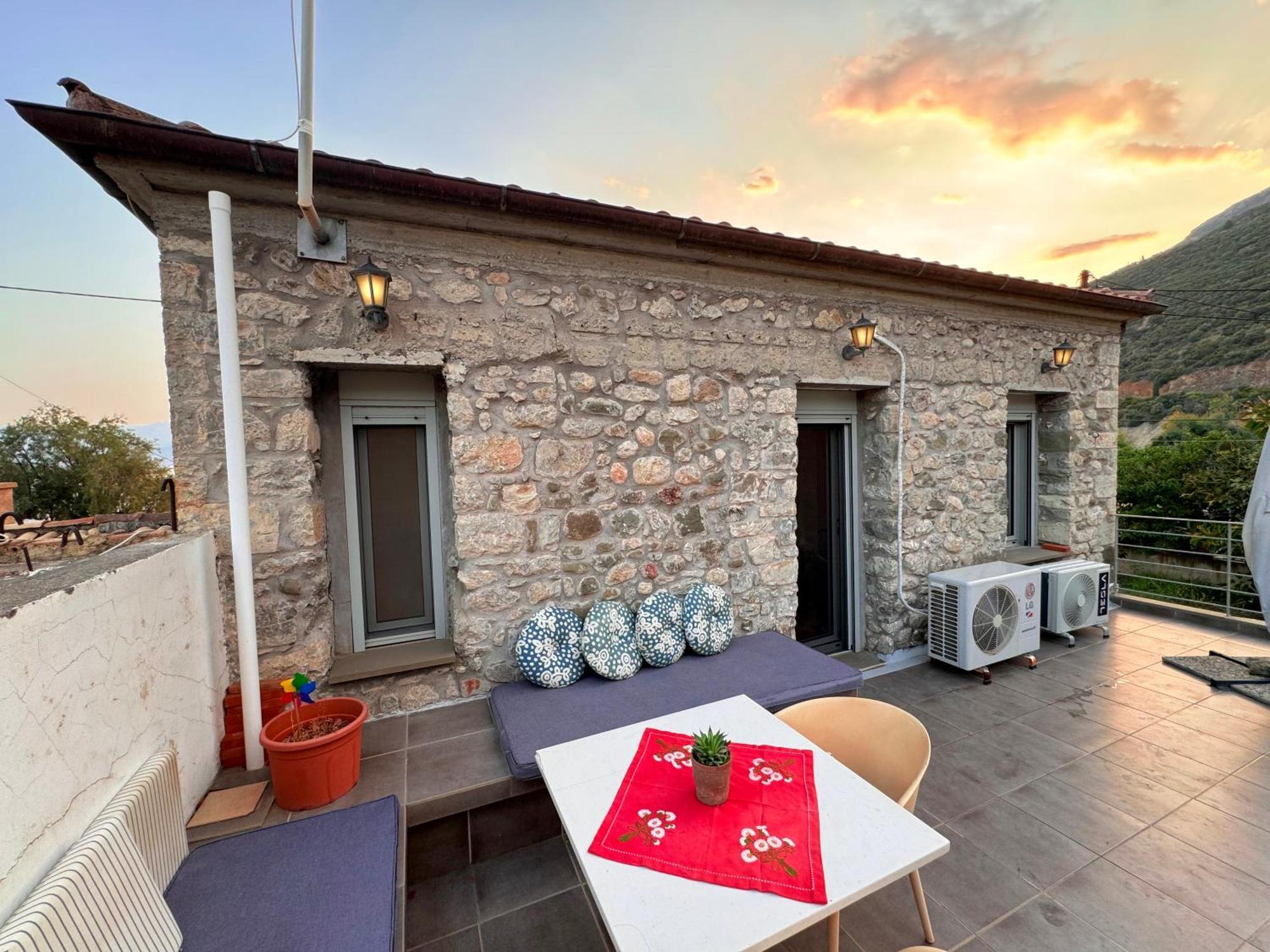 Ianos Maisonette Paralia Sergoulas エクステリア 写真