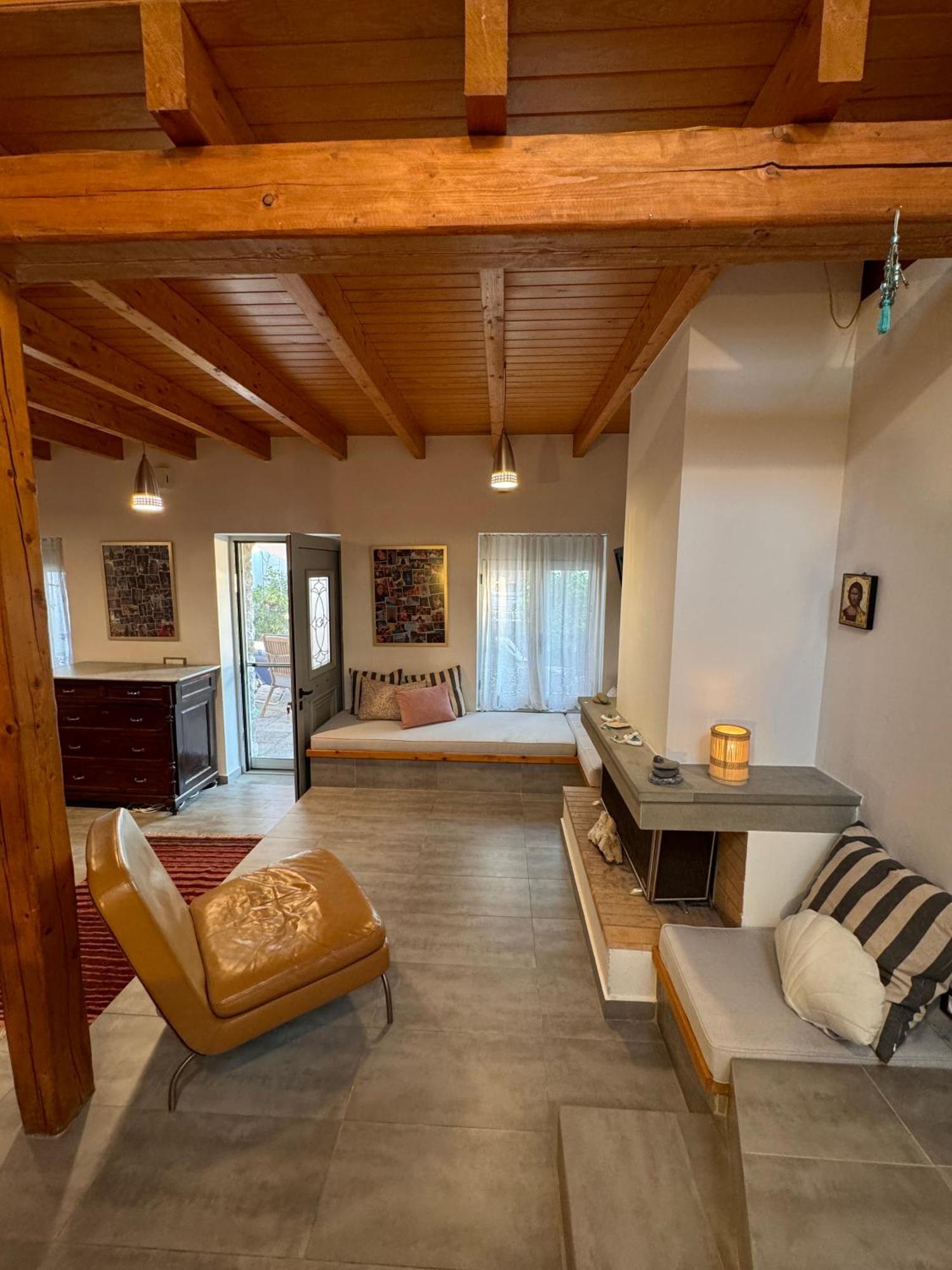 Ianos Maisonette Paralia Sergoulas エクステリア 写真