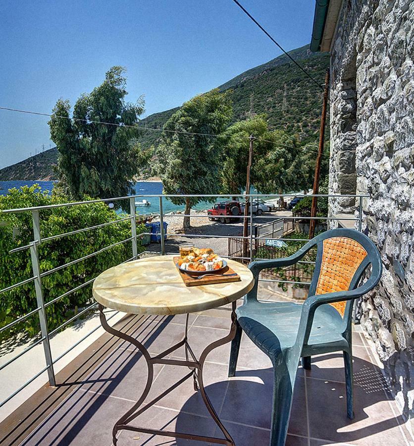 Ianos Maisonette Paralia Sergoulas エクステリア 写真